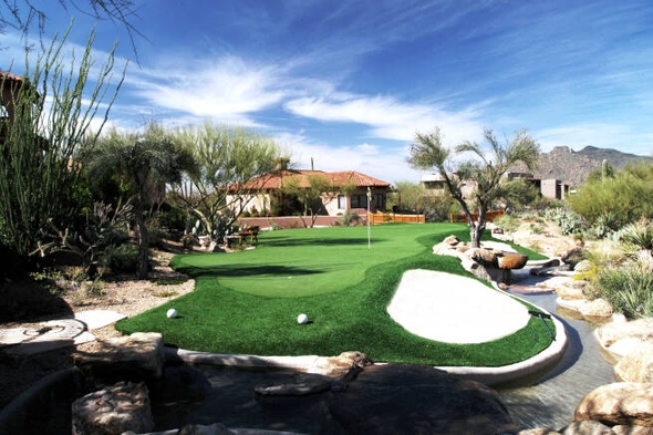 Los Angeles and Southern California backyard putting green